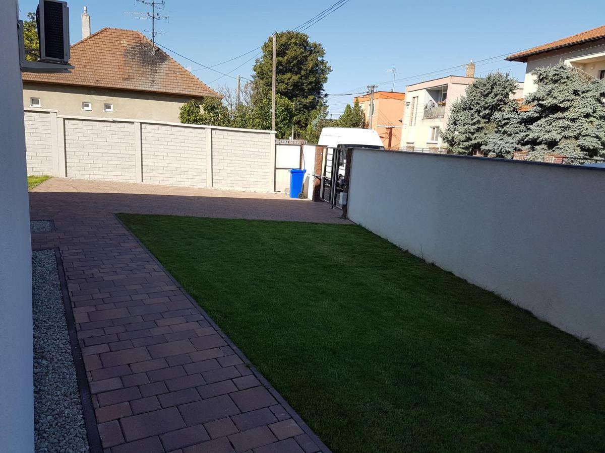 Apartment J&D Dunajská Streda Dış mekan fotoğraf