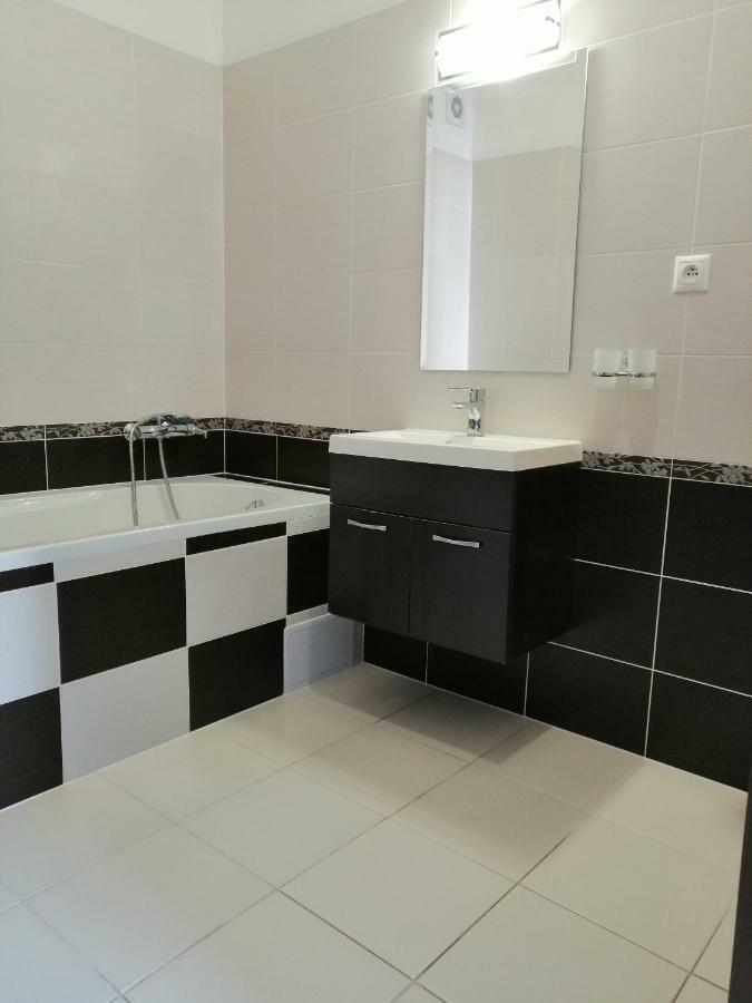 Apartment J&D Dunajská Streda Dış mekan fotoğraf
