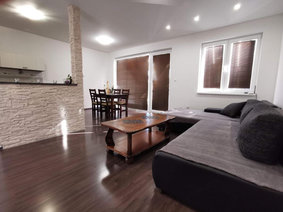 Apartment J&D Dunajská Streda Dış mekan fotoğraf